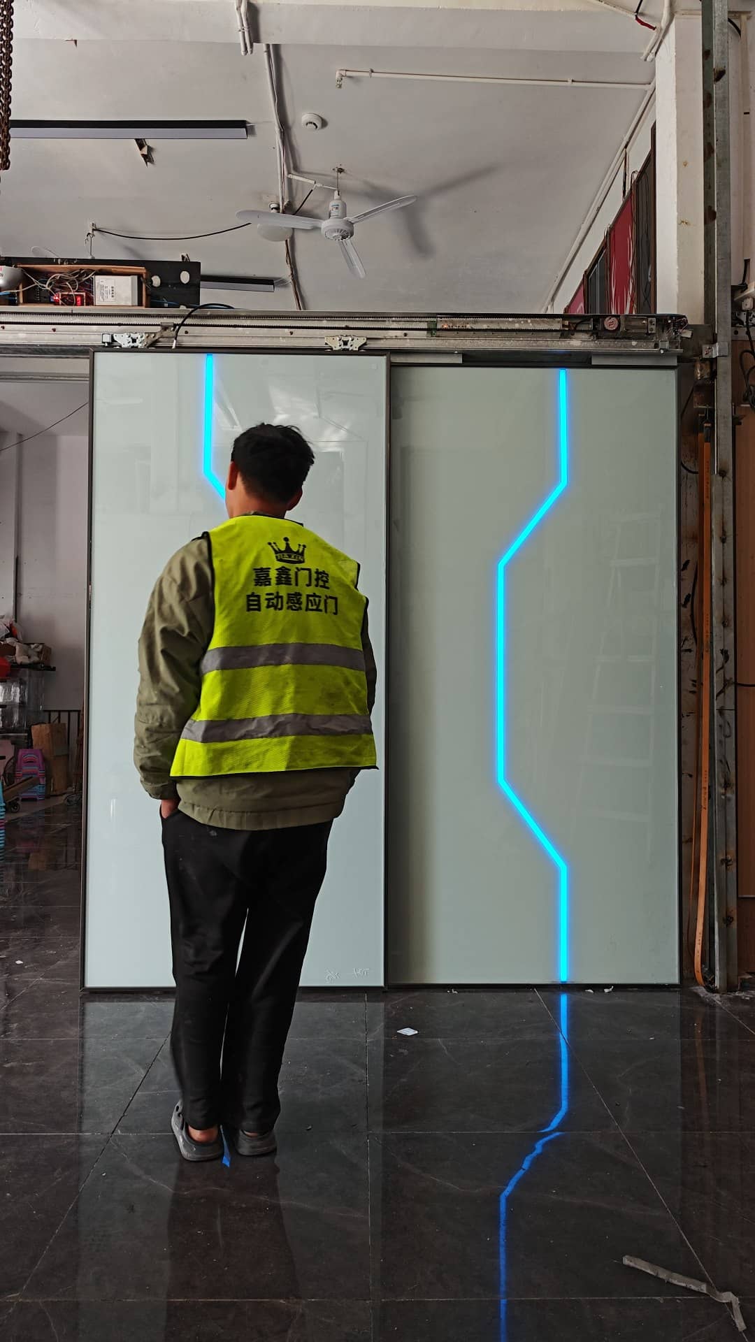 科技门制作 智能系统发光自动门
