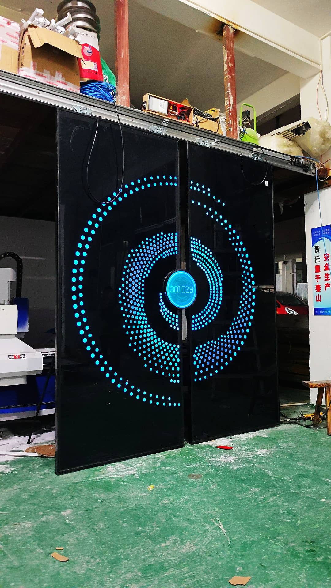 科技自动炫酷门