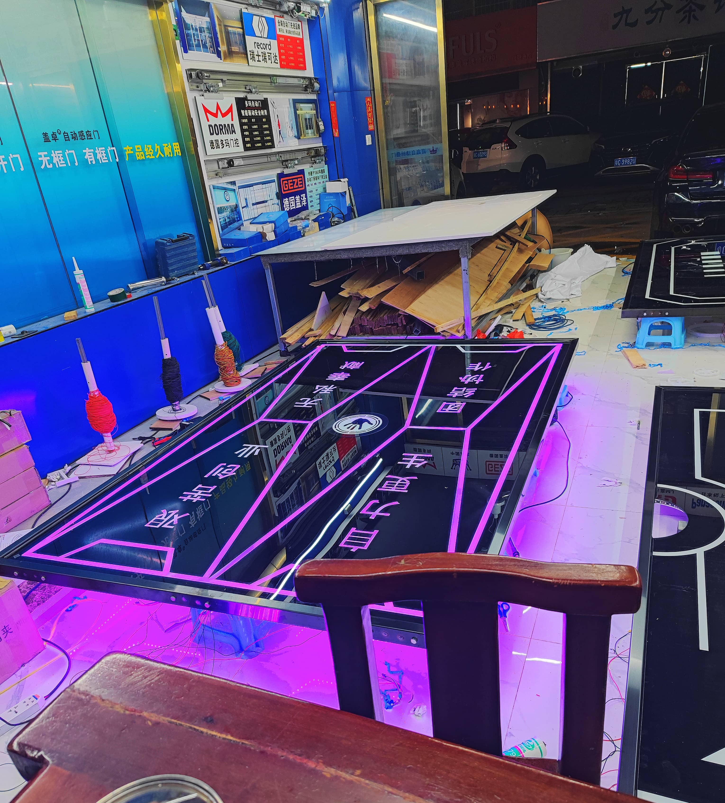 夜店网红掌纹全息电动门